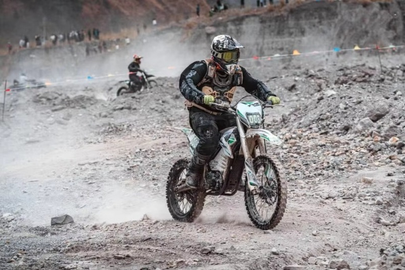 BRAdult 72V 12000W Güçlü TYE M - Electric Dirt Bike 72V 12000W incelemesi ve fiyatı